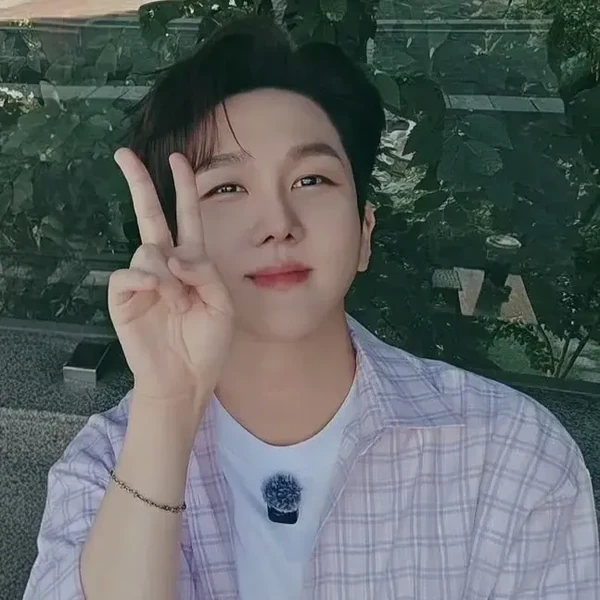 오늘 가장 사랑받은 김수찬의 모습
