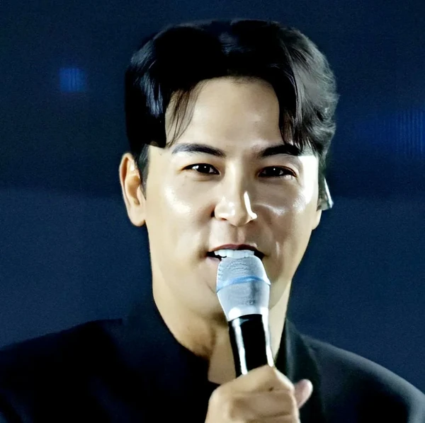 Penampilan Jang Minho yang paling disukai hari ini