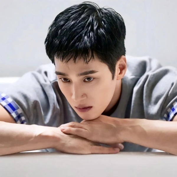 Popular photo full of fans’ love for Ahn Bohyun