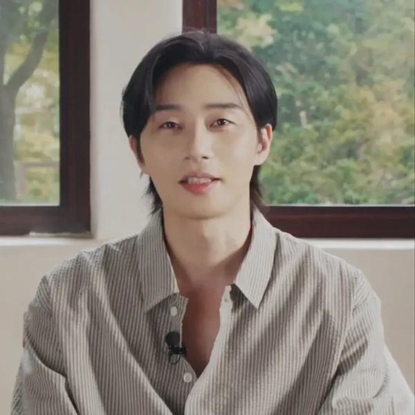Representative photo of Park Seojoon showing their charm