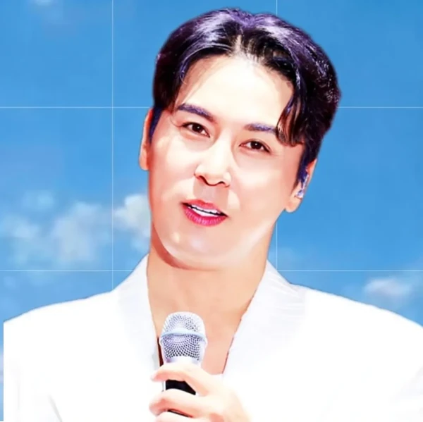 Penampilan Jang Minho yang paling disukai hari ini