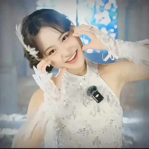 充滿粉絲愛的金多賢人氣照片