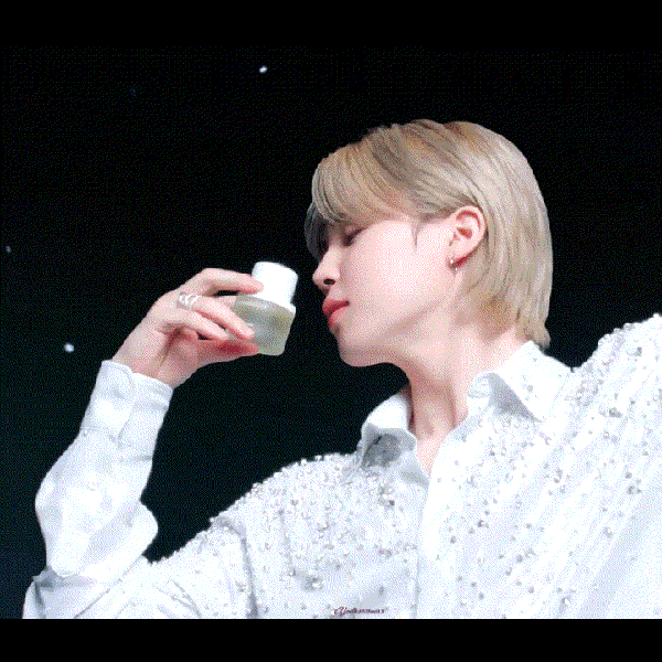 The most loved look of Ha Jimin today