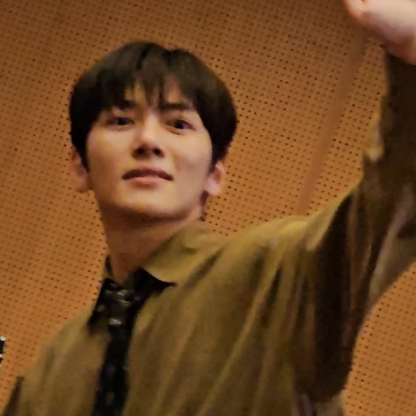 The most loved look of Ji Changwook today