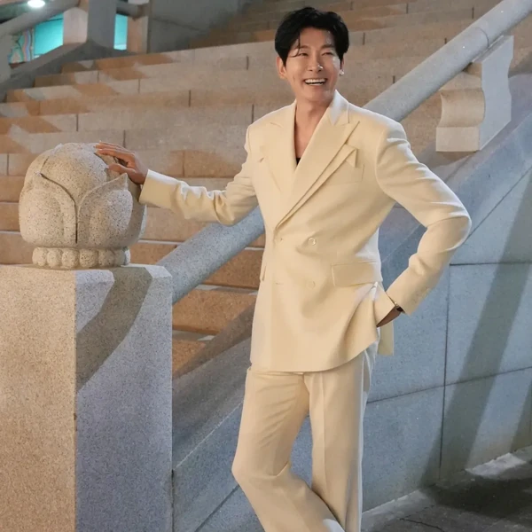 The most loved look of Kim Yongpil today