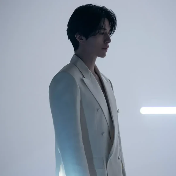 Representative photo of Lee Dongwook showing their charm
