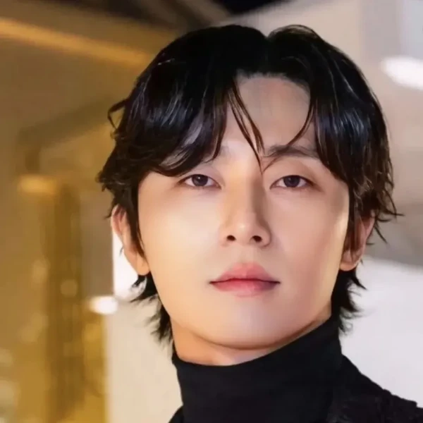 Representative photo of Park Seojoon showing their charm
