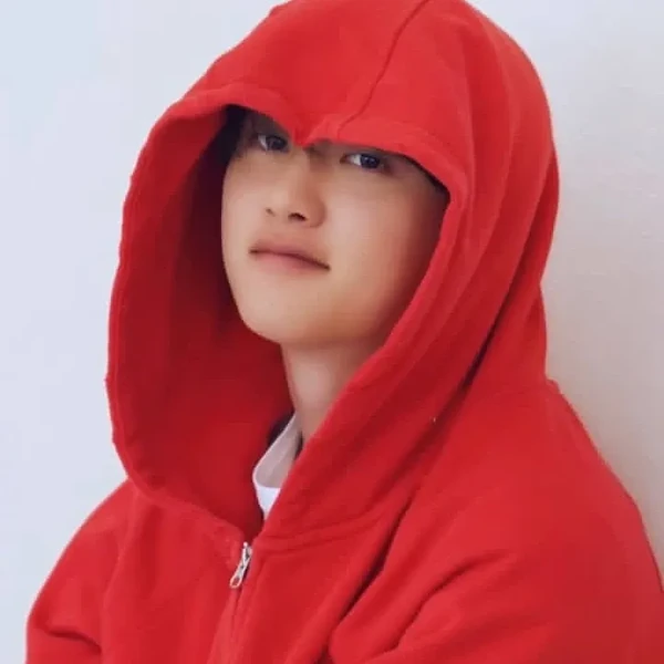 Penampilan Doh Kyungsoo (D.O.) yang paling disukai hari ini