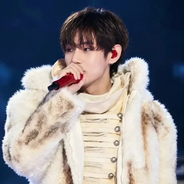 Popular photo full of fans’ love for Kim Taehyung (V)