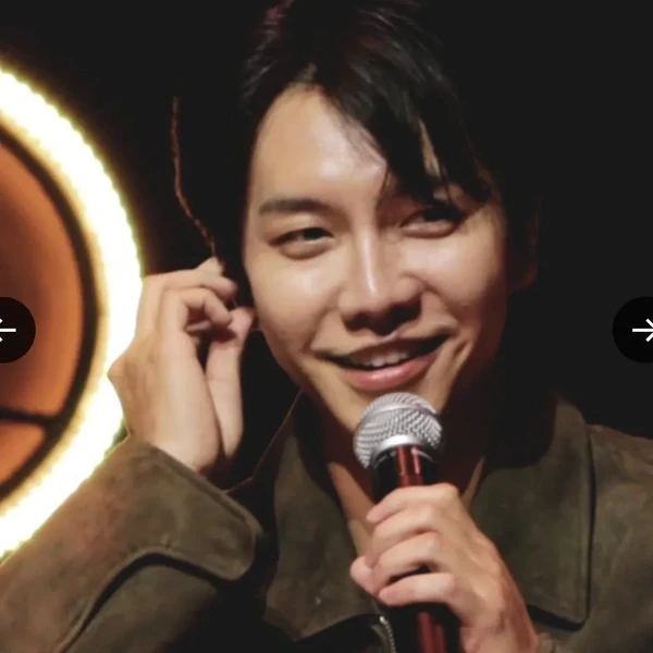 Penampilan Lee Seunggi yang paling disukai hari ini