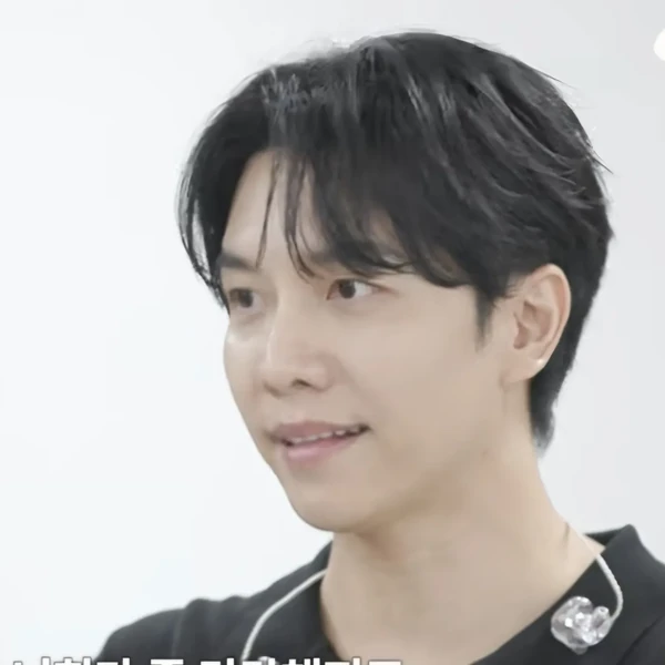 充滿粉絲愛的李昇基人氣照片
