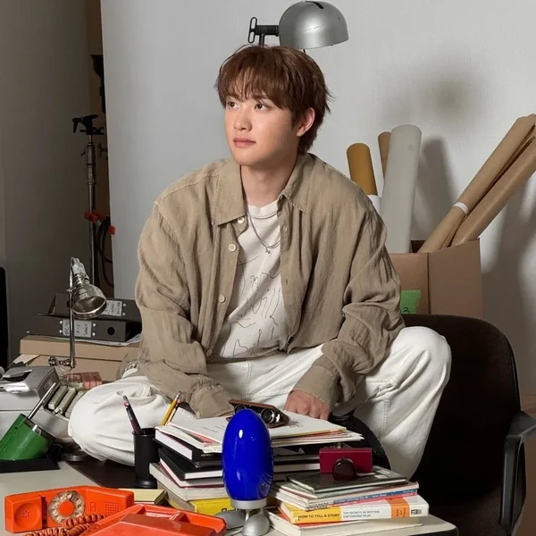 Foto populer Doh Kyungsoo (D.O.) yang penuh cinta dari penggemar