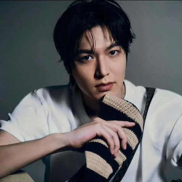 Popular photo full of fans’ love for Lee Minho