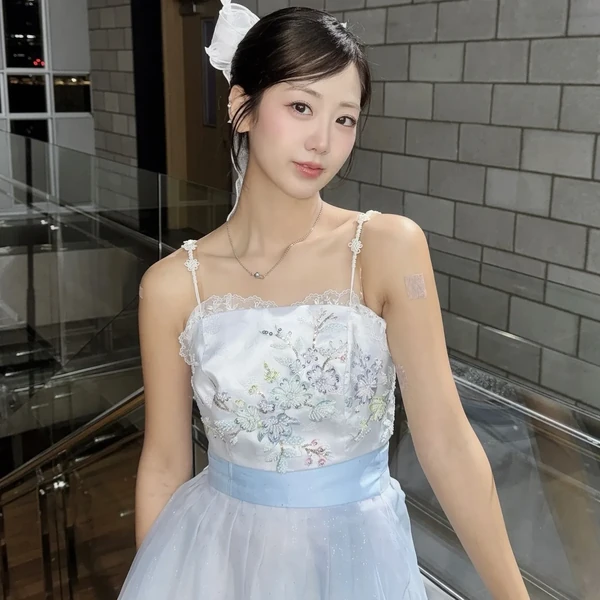 Popular photo full of fans’ love for Kang Hyeyeon