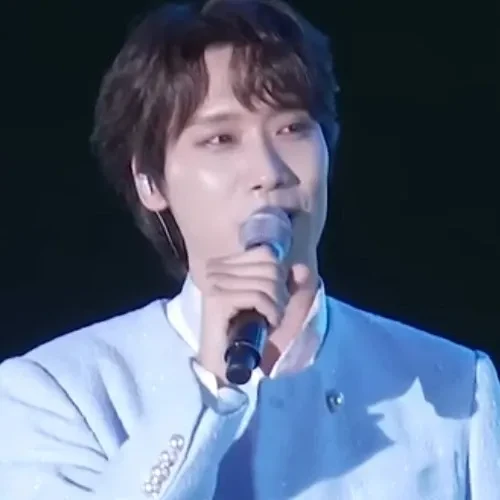 The most loved look of Choi Woojin today