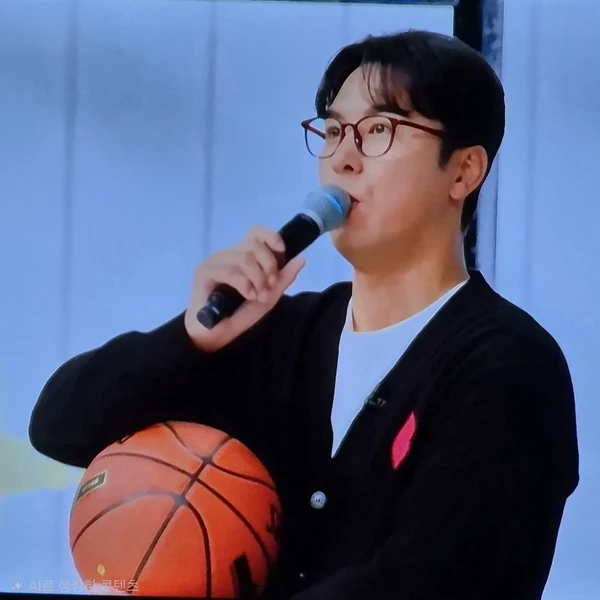 Penampilan Jang Minho yang paling disukai hari ini