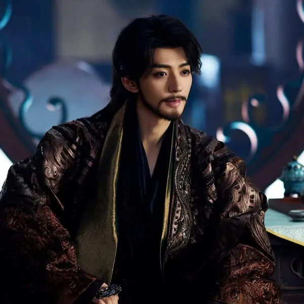 The most loved look of Deng Wei today