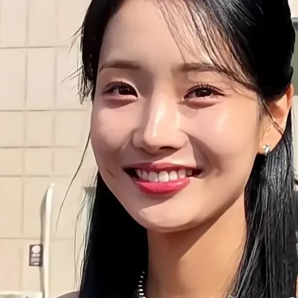 Top moment of Kim Soyeon (2004) chosen by fans