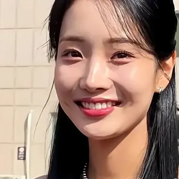 Top moment of Kim Soyeon (2004) chosen by fans