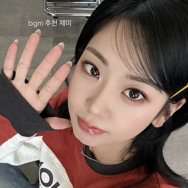 Popular photo full of fans’ love for Kang Hyeyeon