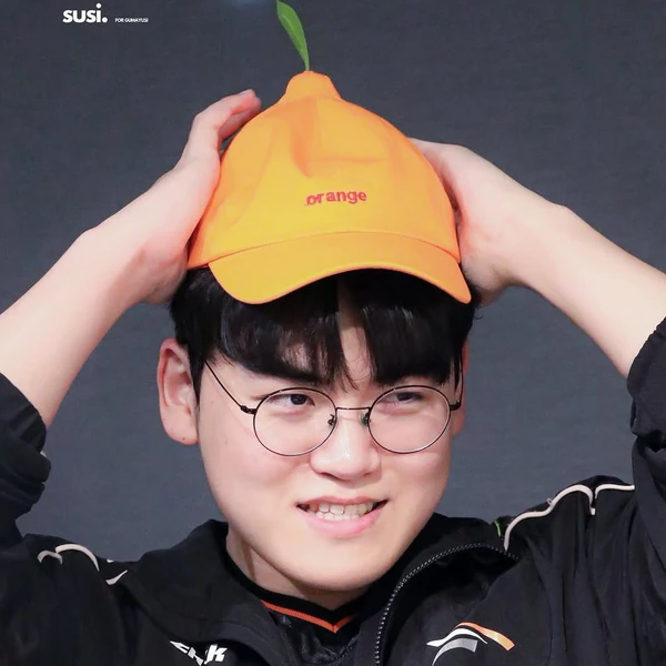 A brilliant moment of Gumayusi created by the fandom