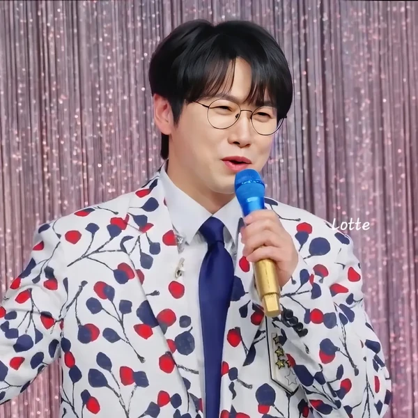 Foto populer Chungil yang penuh cinta dari penggemar