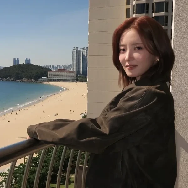 Popular photo full of fans’ love for Lee Seyoung