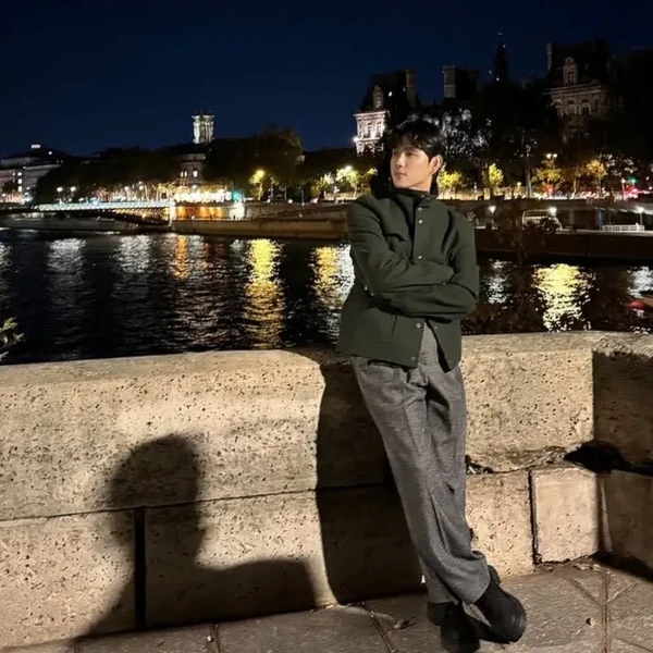 Popular photo full of fans’ love for Yim Siwan