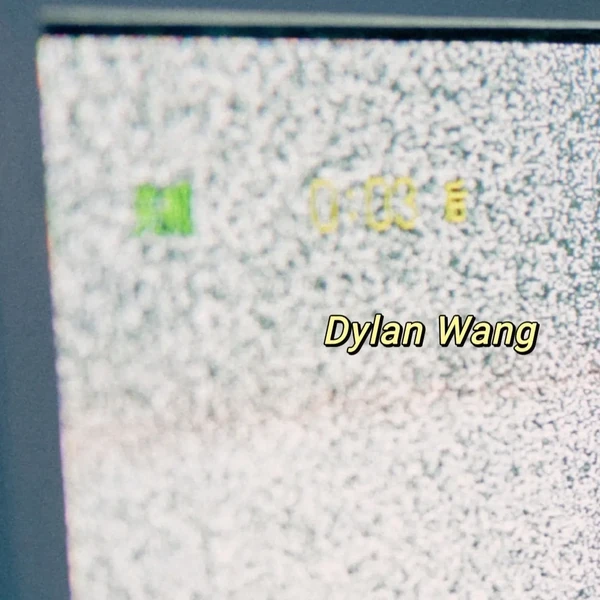 Popular photo full of fans’ love for Dylan Wang