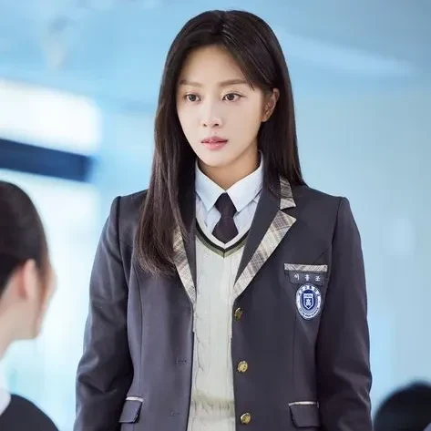 Popular photo full of fans’ love for Cho Boah