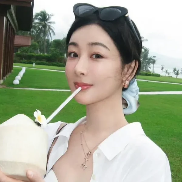 Top moment of Yang Zi chosen by fans