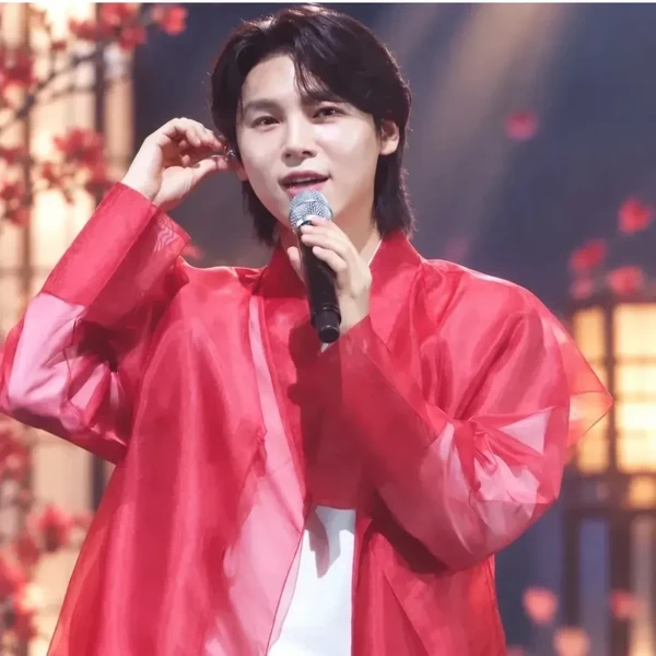Popular photo full of fans’ love for Kim Junsu (1991)
