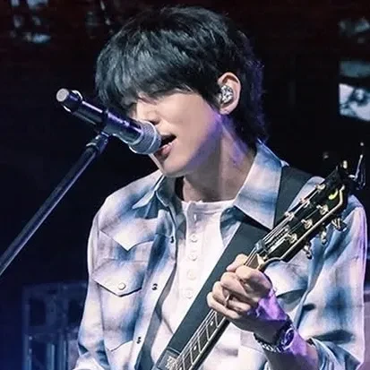 The most loved look of Lee Seungyoon today