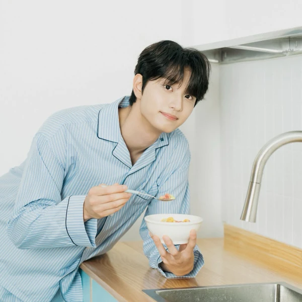 The most loved look of Kim Jaewon today