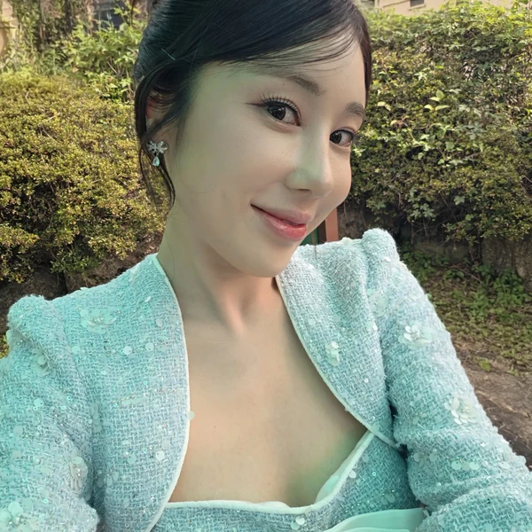 Penampilan Kim Soyou yang paling disukai hari ini