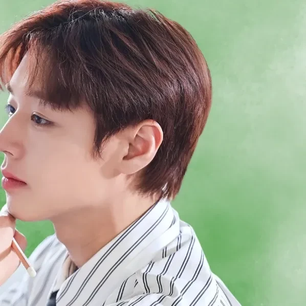 The most loved look of Park Jihoon today