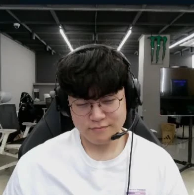 Gumayusi社区中最受欢迎的横幅帖子