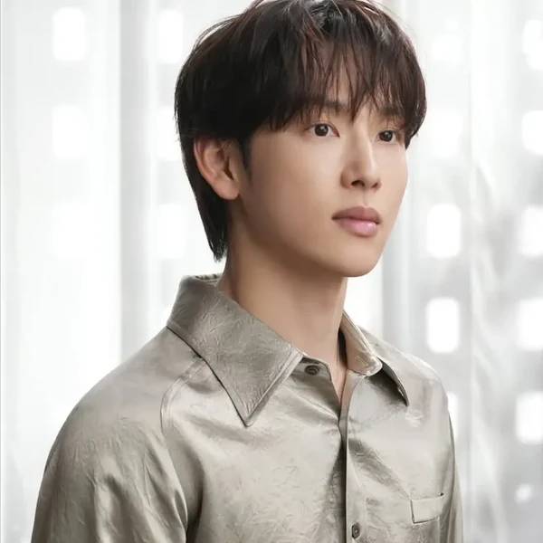 Popular photo full of fans’ love for Yim Siwan