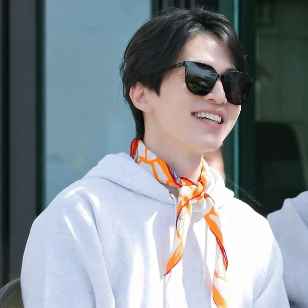 Today’s standout profile photo of Lee Dongwook on Choeaedol Celeb