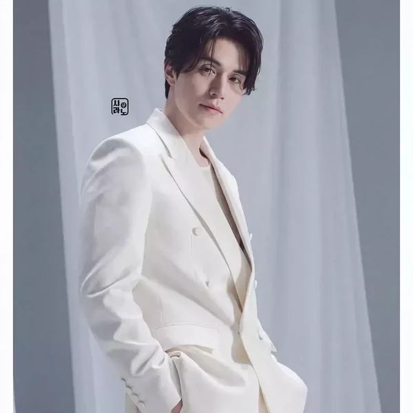 The most loved look of Lee Dongwook today