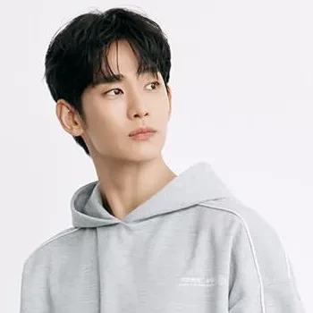 The most loved look of Kim Soohyun today
