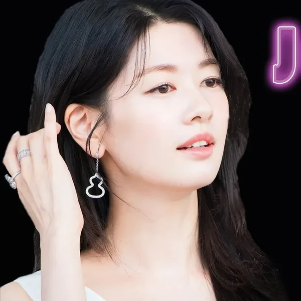 Popular profile image of Jung Somin selected by vote
