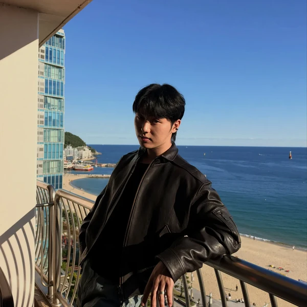 The most loved look of Choi Hyunwook today