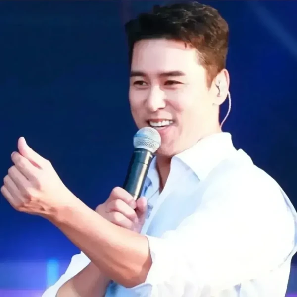 Penampilan Jang Minho yang paling disukai hari ini