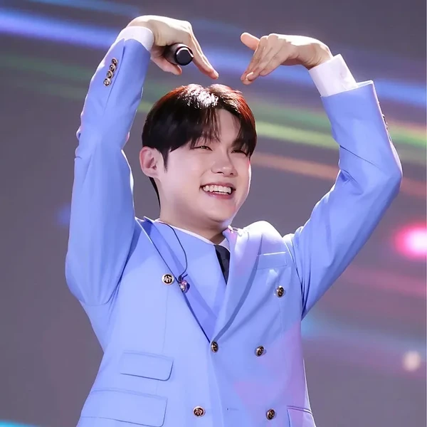Popular photo full of fans’ love for Choi Jaemyeong