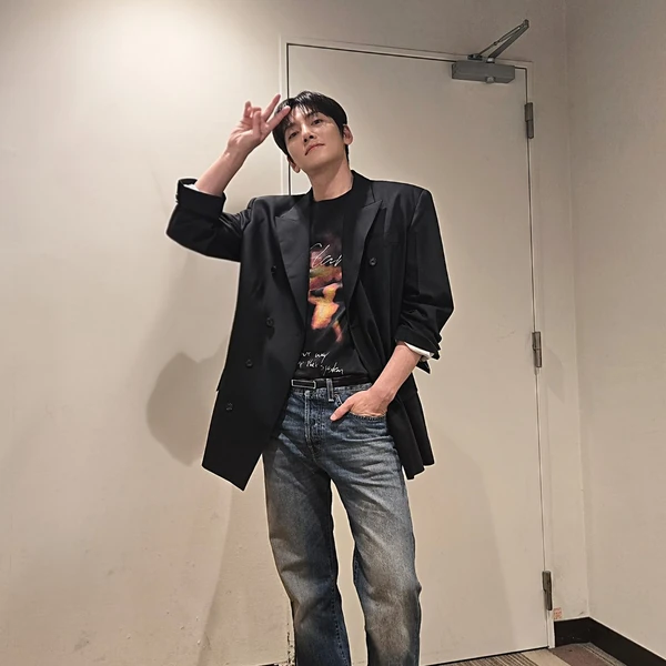 チ・チャンウクへのファンの愛が詰まった人気写真