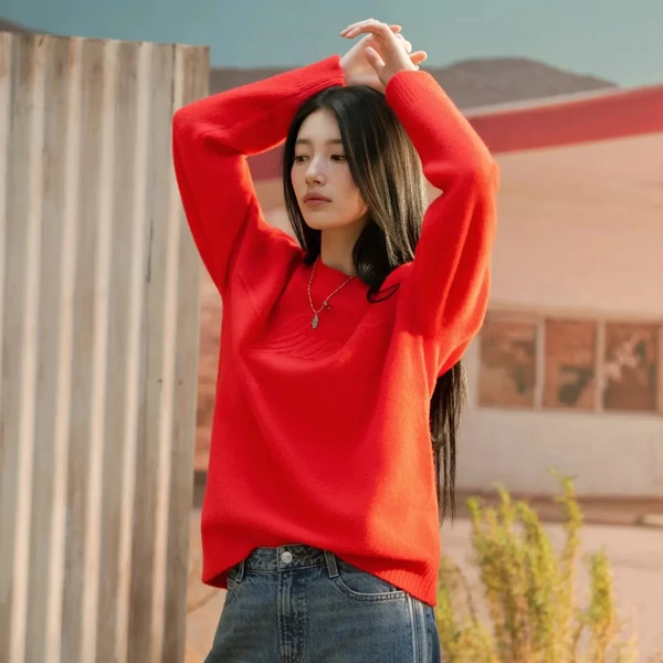 Popular photo full of fans’ love for Bae Suzy