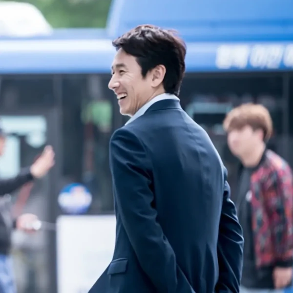Top moment of Lee Sunkyun chosen by fans