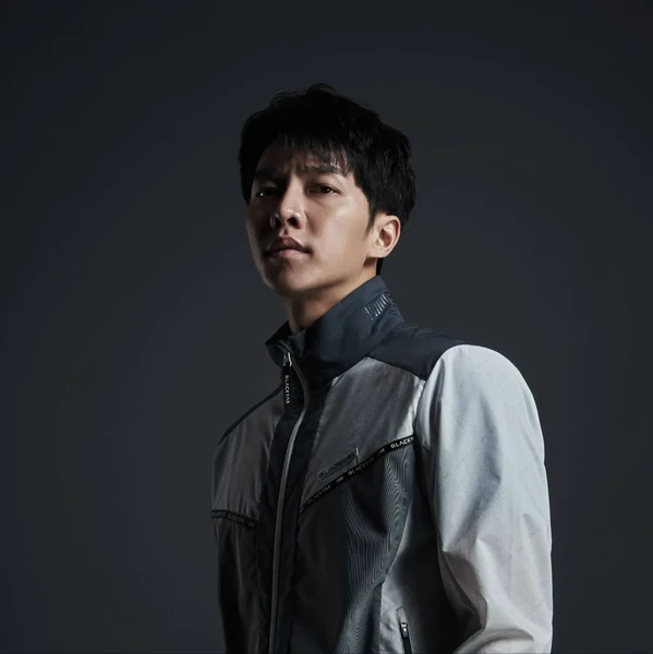 Penampilan Lee Seunggi yang paling disukai hari ini