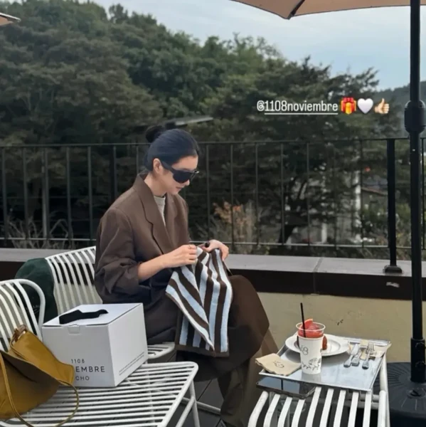 今天最受喜爱的徐睿知模样